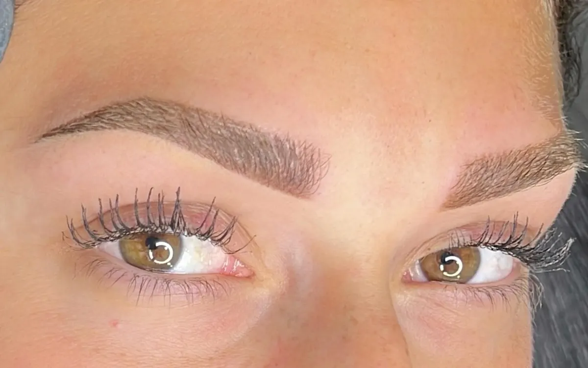 Micropigmentación de cejas: resultado real: después